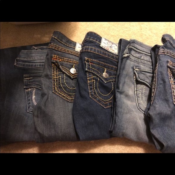 Clothes - Picture 3 of 3